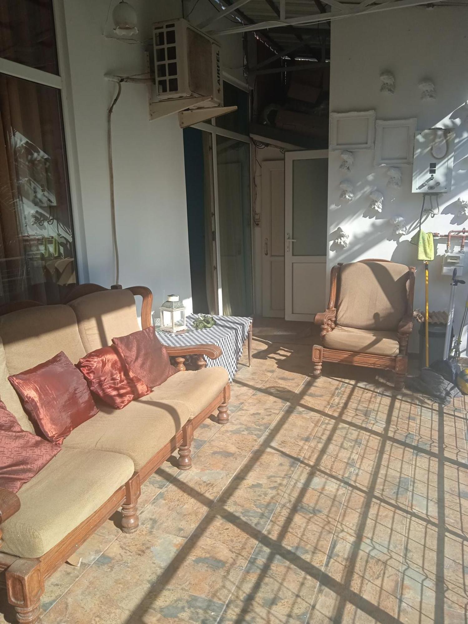 Apartment Maisi Batumi Exterior photo
