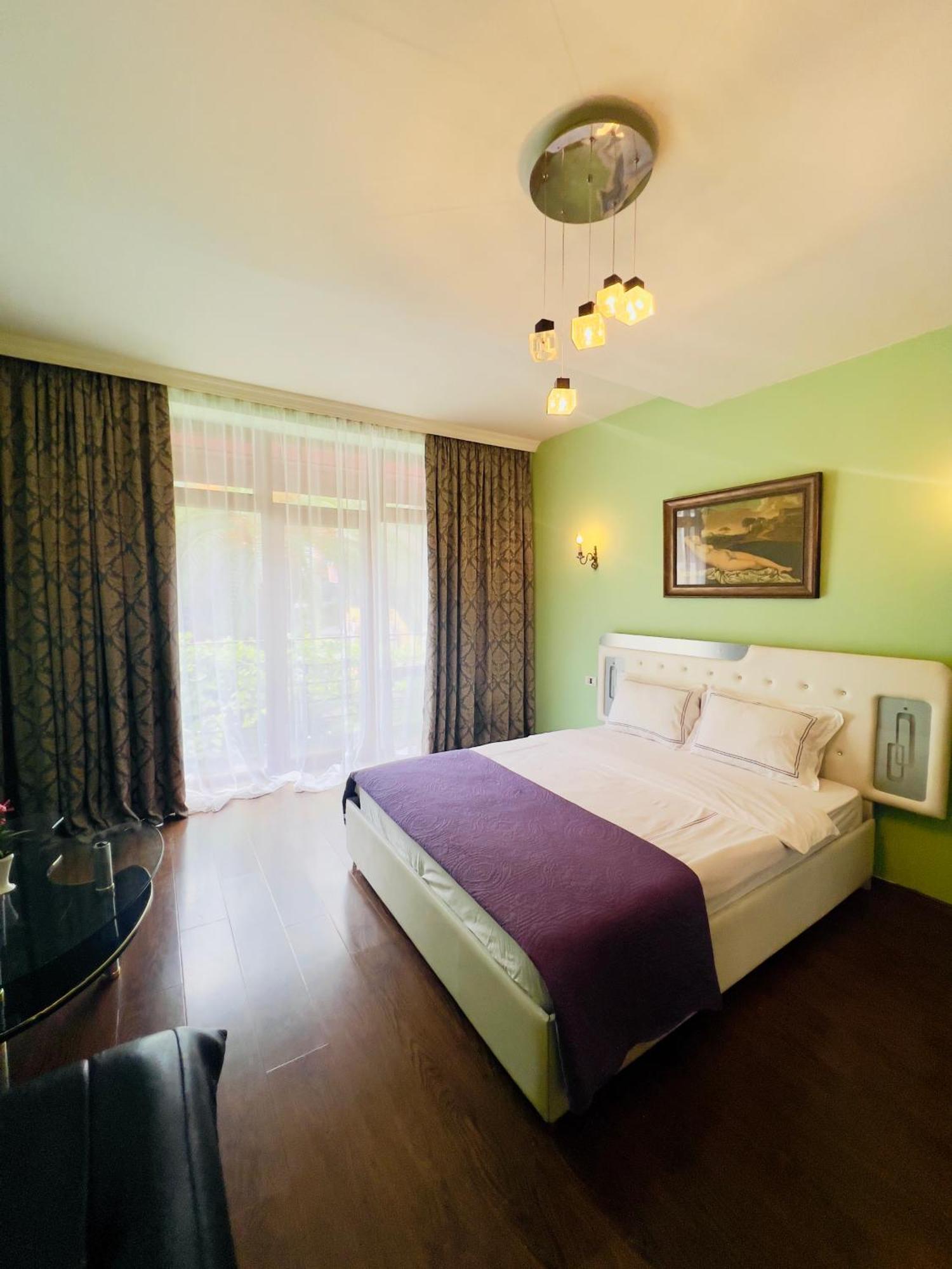 Apartment Maisi Batumi Exterior photo